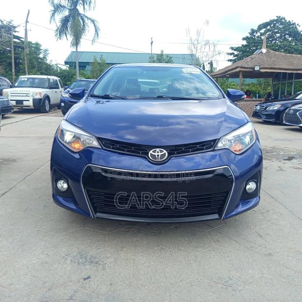 Toyota Corolla 2016 Blue