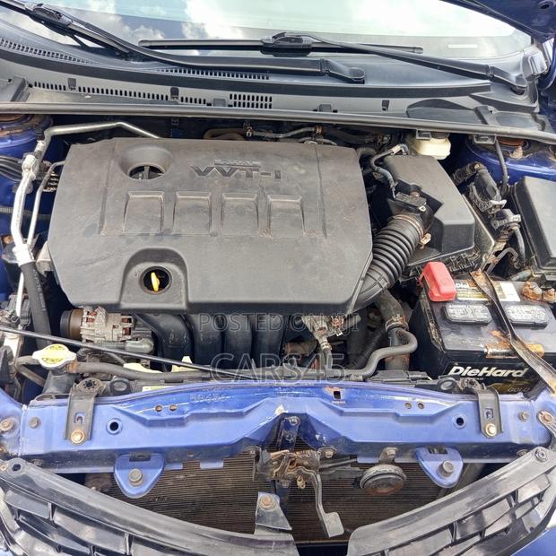 Toyota Corolla 2016 Blue