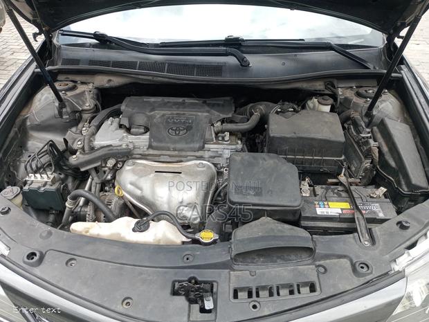 Toyota Camry 2012 Gray