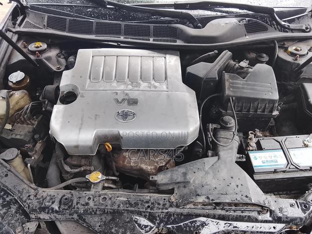 Toyota Avalon Limited 2005 Black