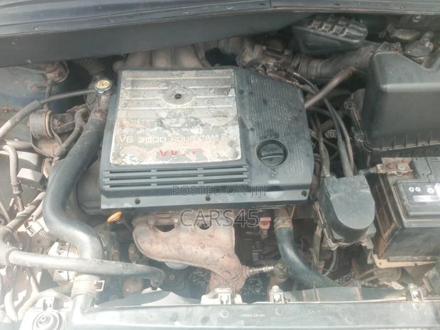 Toyota Sienna 2001 Blue