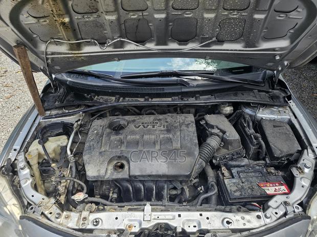 Toyota Corolla 2009 Silver