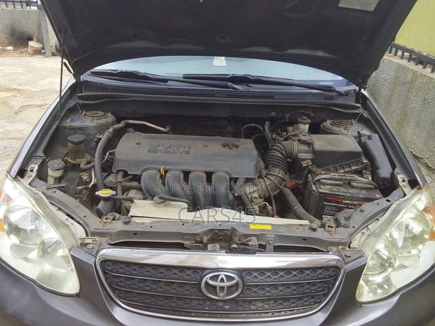 Toyota Corolla 2007 Gray