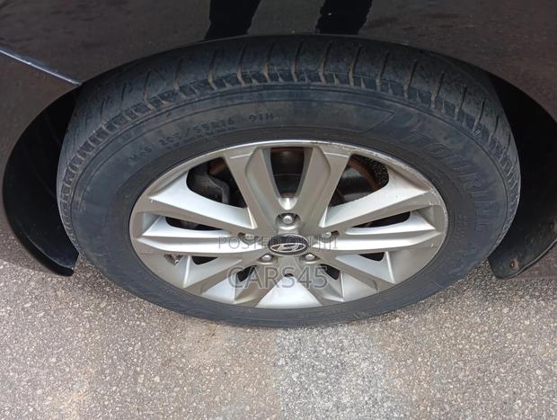 Hyundai Elantra 2014 Black