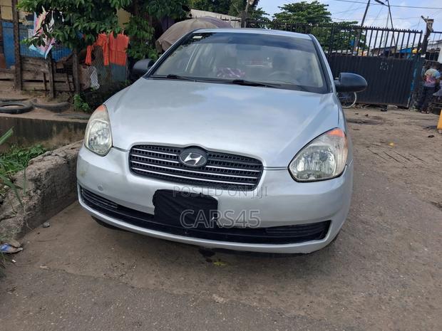 Hyundai Accent 2008 Silver