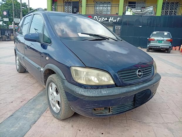 Opel Zafira 2004 Blue