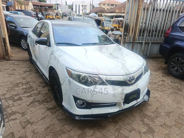 Toyota Camry 2013 Silver
