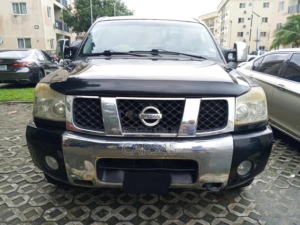 Nissan Titan Crew Cab LE 4WD 2005 Black