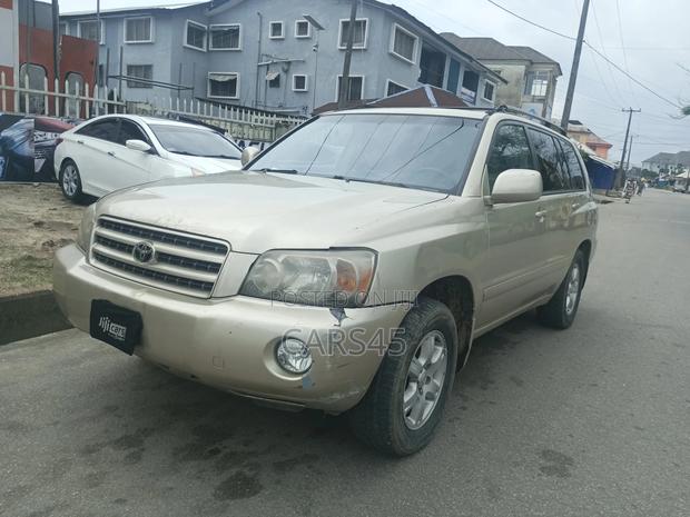 Toyota Highlander Limited V6 2002 Gold