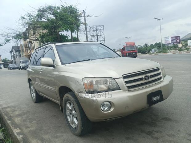 Toyota Highlander Limited V6 2002 Gold
