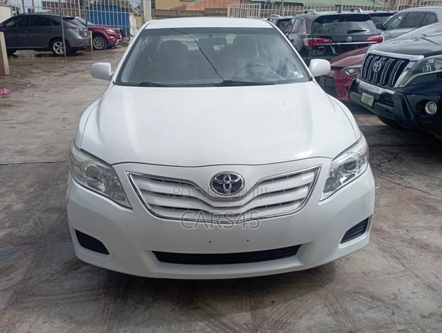 Toyota Camry 2011 White
