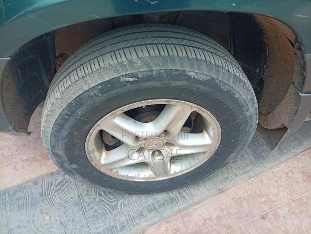 Lexus RX 2000 Gray
