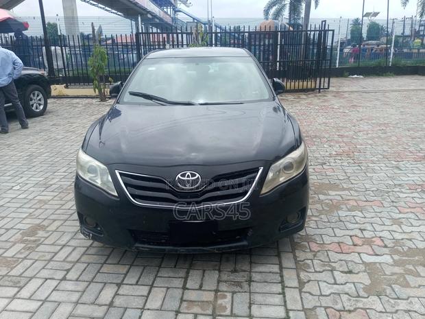 Toyota Camry 2010 Black