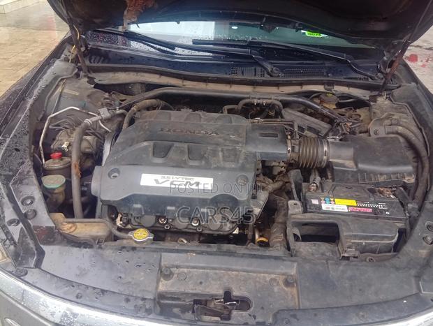 Honda Crosstour 2012 Black