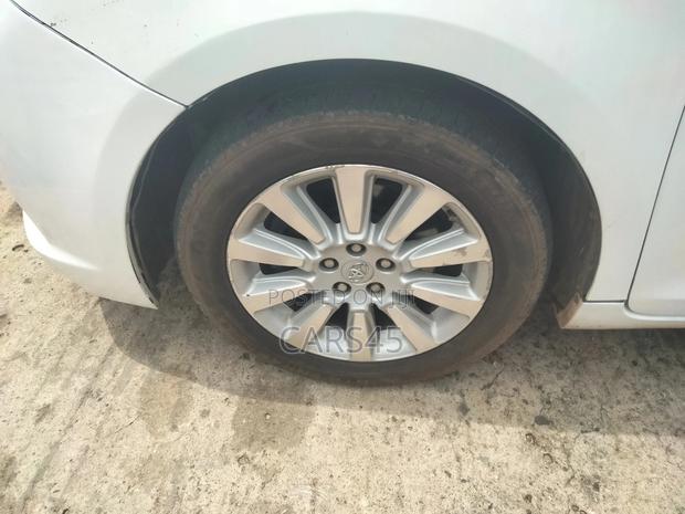 Toyota Sienna 2014 White