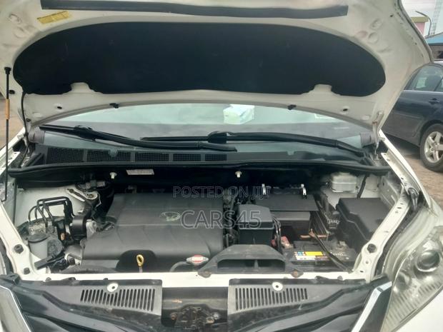 Toyota Sienna 2014 White