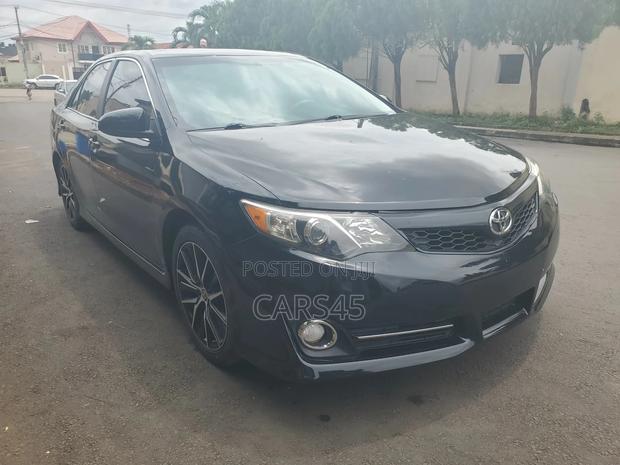 Toyota Camry SE 4dr Sedan (2.5L 4cyl 6A) 2014 Black