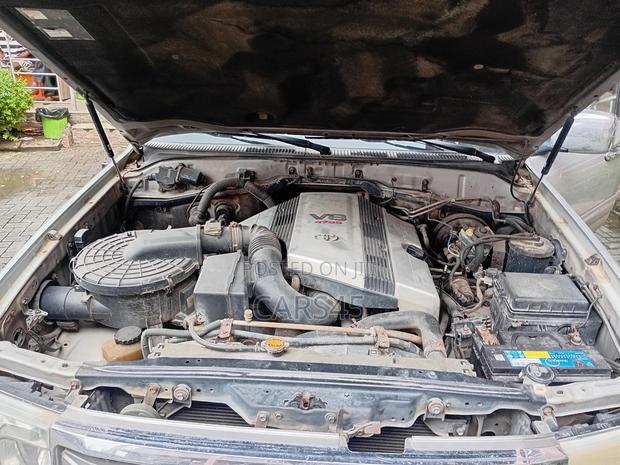 Toyota Land Cruiser 4x4 2007 Silver