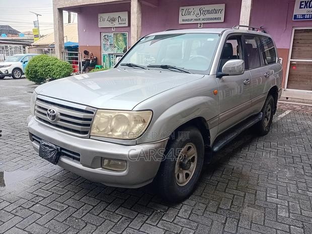 Toyota Land Cruiser 4x4 2007 Silver