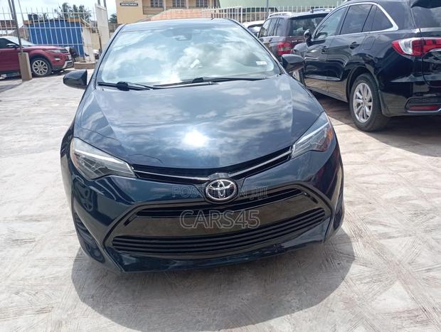 Toyota Corolla 2019 Blue
