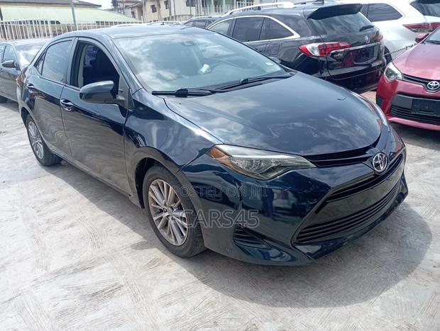 Toyota Corolla 2019 Blue