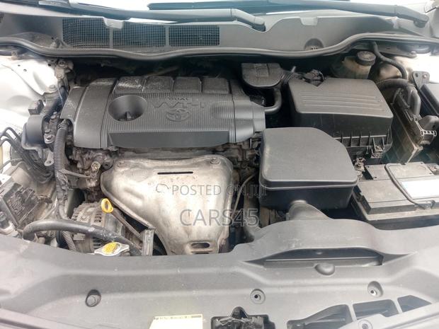 Toyota Venza 2011 Silver