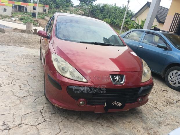 Peugeot 307 2008 Red