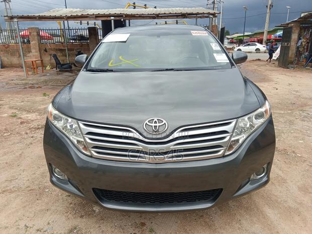 Toyota Venza 2010 Gray