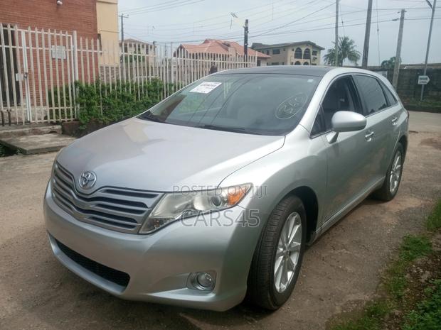 Toyota Venza XLE 2012 Silver
