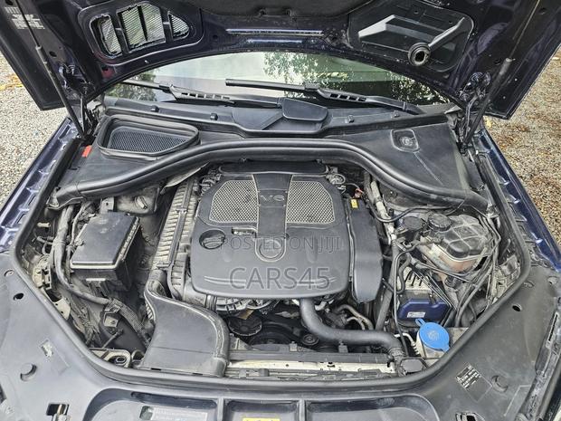 Mercedes-Benz GLE-Class 2016 Blue
