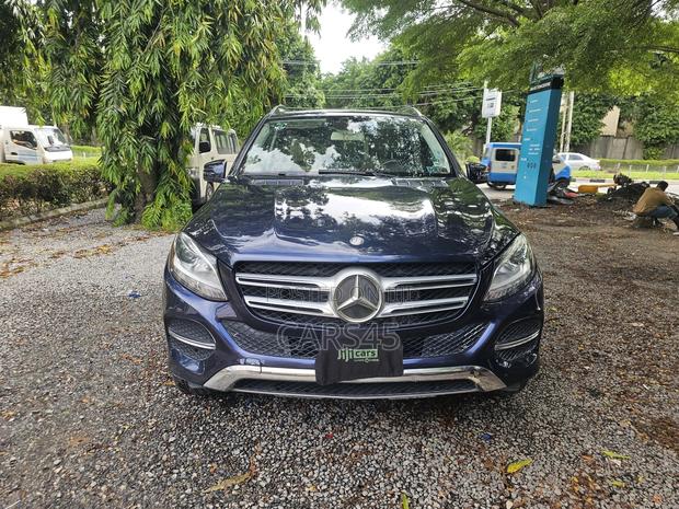 Mercedes-Benz GLE-Class 2016 Blue