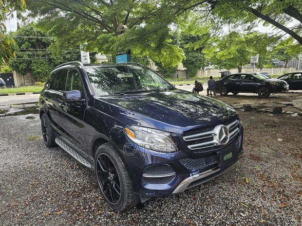 Mercedes-Benz GLE-Class 2016 Blue