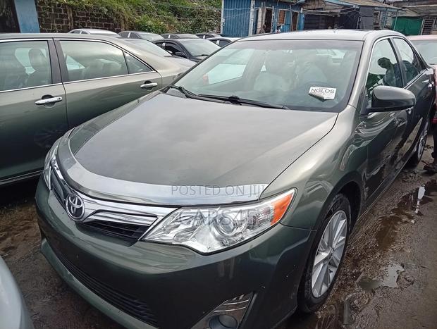 Toyota Camry 2014 Green