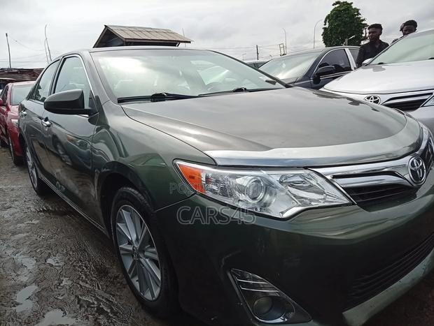 Toyota Camry 2014 Green