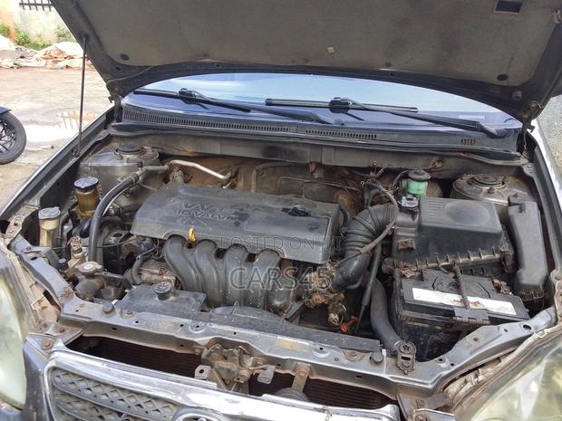 Toyota Corolla 2003 Gray