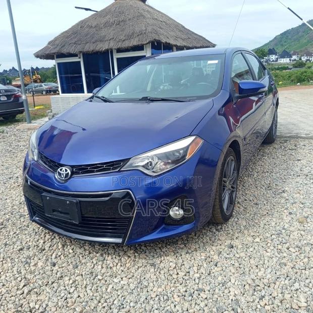 Toyota Corolla LE 4dr Sedan (1.8L 4cyl CVT) 2014 Blue