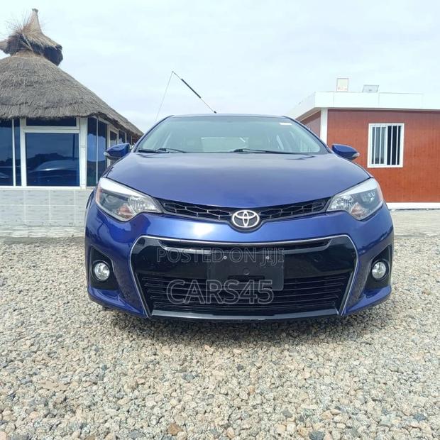 Toyota Corolla LE 4dr Sedan (1.8L 4cyl CVT) 2014 Blue