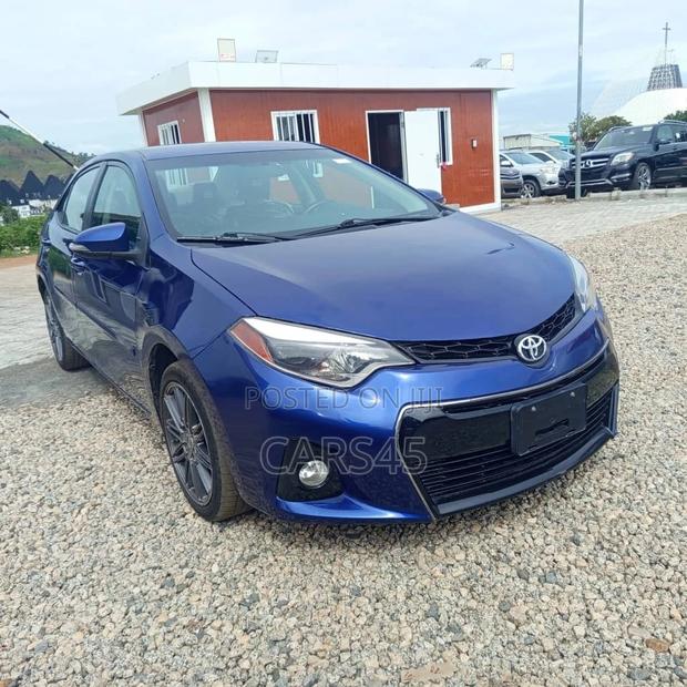 Toyota Corolla LE 4dr Sedan (1.8L 4cyl CVT) 2014 Blue