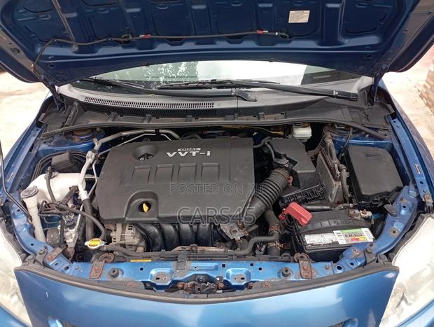 Toyota Corolla 2009 Blue