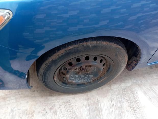 Toyota Corolla 2009 Blue