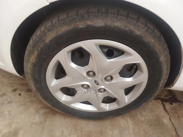 Ford Fiesta 2013 White