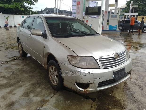 Toyota Corolla 2006 Gold