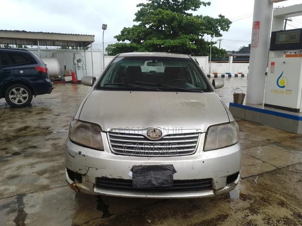 Toyota Corolla 2006 Gold