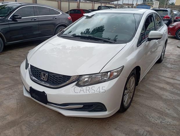 Honda Civic 2015 White