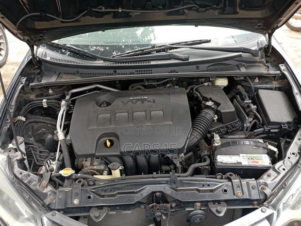Toyota Corolla 2016 Black