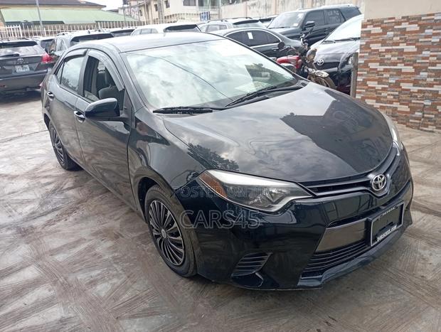 Toyota Corolla 2016 Black