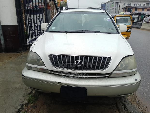 Lexus RX 1999 White