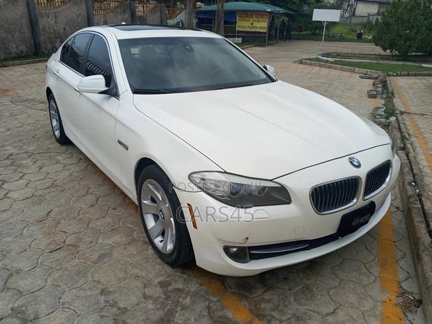 BMW 528i 2011 White