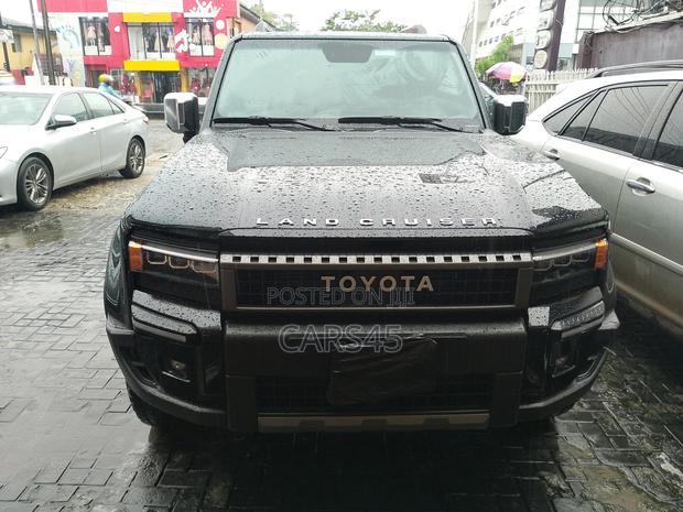 Toyota Land Cruiser Prado 2024 Black