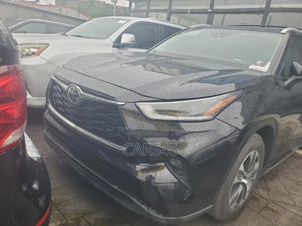 Toyota Highlander Limited 2022 Black